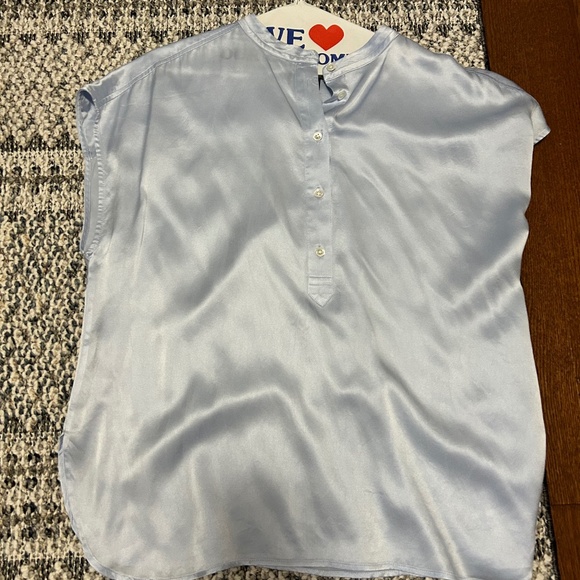 Silk blouse - Picture 1 of 3